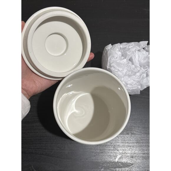 Rudolph the Red-Nosed Reindeer Ceramic Christmas Canister Cookie Jar Zrike Brand - Picture 9 of 11